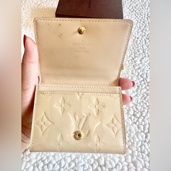 Authentic Louis Vuitton vernis card wallet - Picture 5 of 8